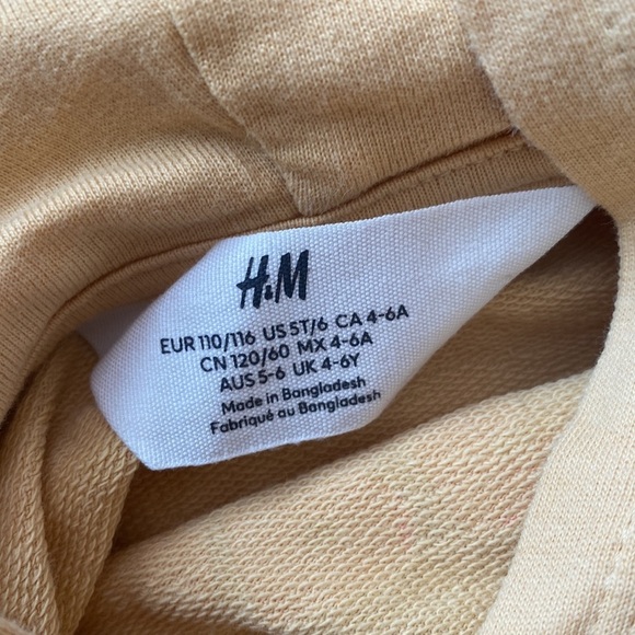 Little Girl Hoodie Sweater Bundle Size 5 - Picture 6 of 13